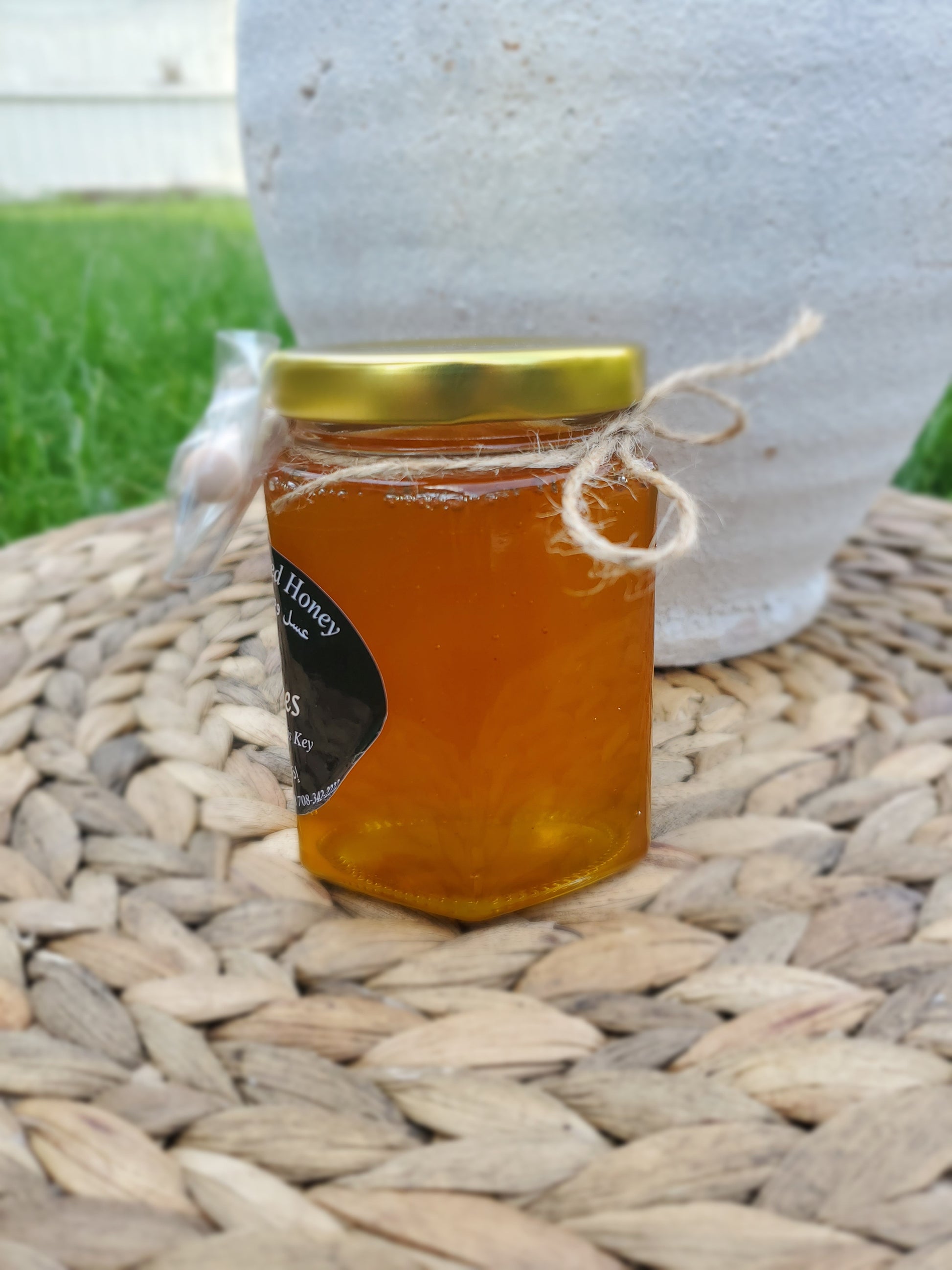 8oz, 1/2 pound of pure goodness in a glass jar.